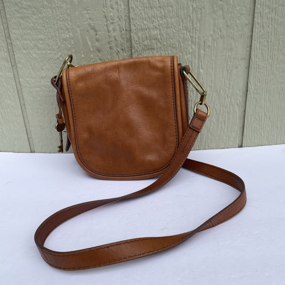 FOSSIL Fold Over Flap Brown‎ Leather Crossbody Saddle Handbag key Retro y2k